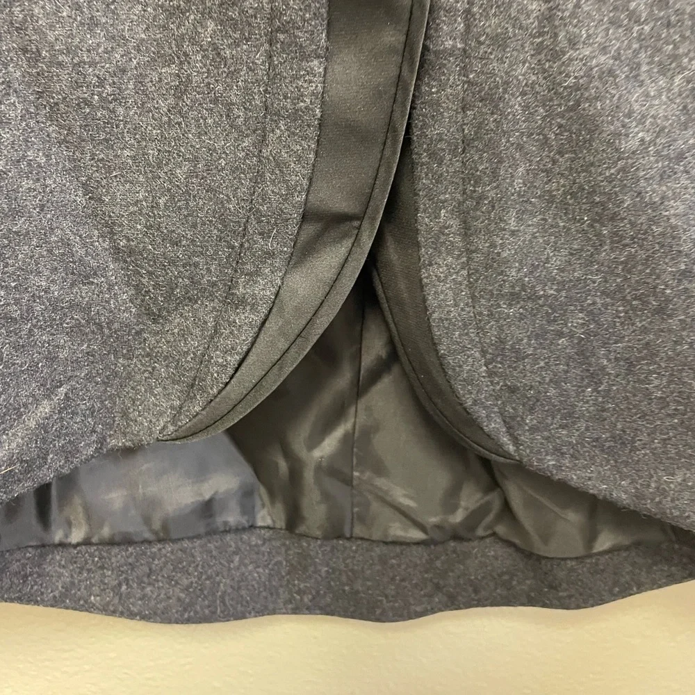 Simply Vera, Vera Wang Dark Gray Wool Blend Bolo Jacket. Size Small